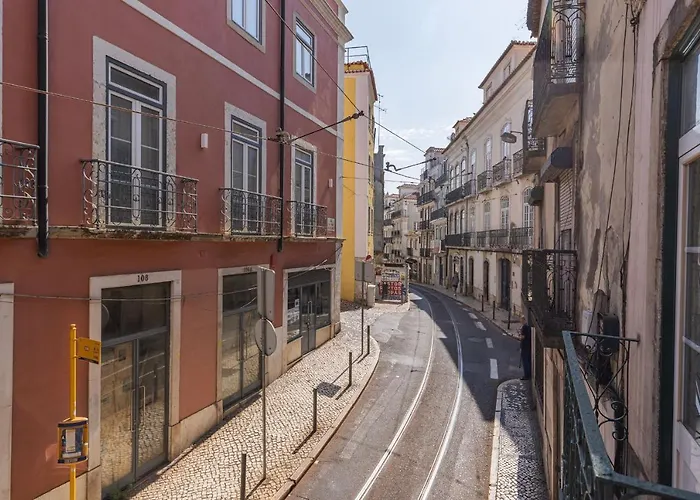 Classy And Charming By Lovelystay Apartment