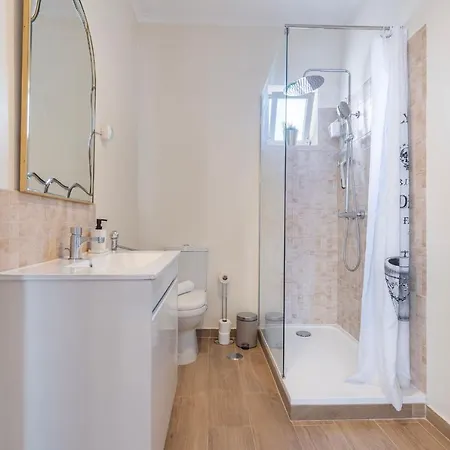 Classy And Charming By Lovelystay * Lisbon