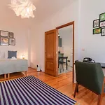 Classy And Charming By Lovelystay Lisboa